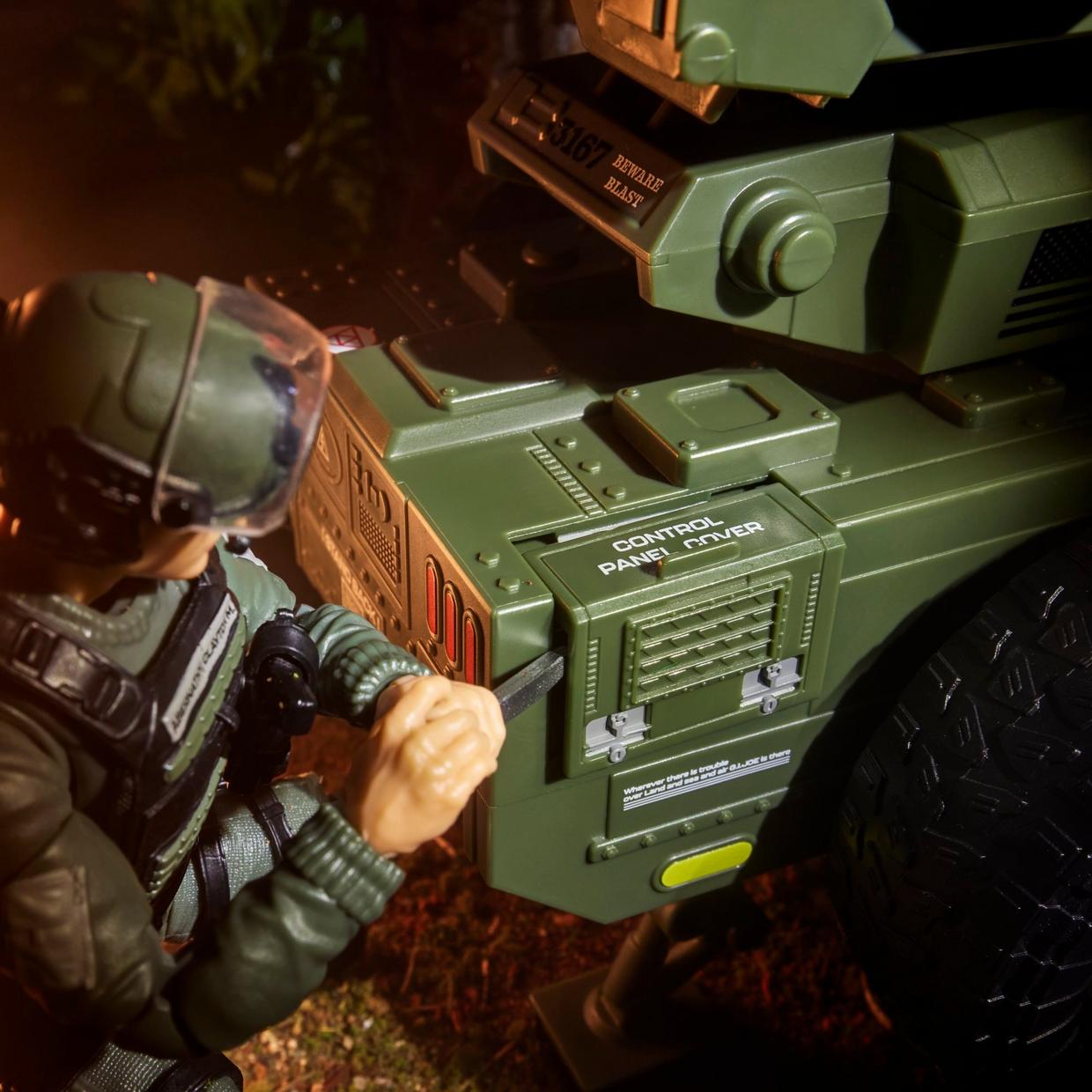 CLAYTON "HAWK" ABERNATHY CON M.M.S (MOBILE MISSIL SYSTEM) G.I.JOE CLASSIFIED HASBRO