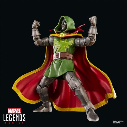 EMPEROR DOOM MARVEL LEGENDS HASBRO