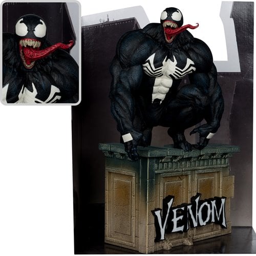 VENOM POSED FIGURE 1:6 MARVEL MCFARLANE
