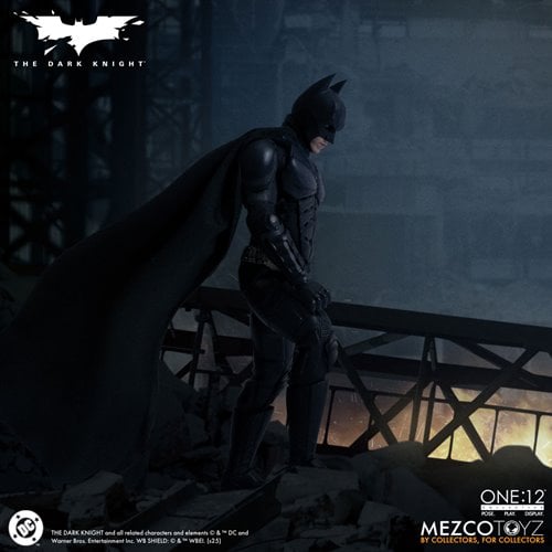 BATMAN THE DARK KNIGHT MEZCO ONE:12