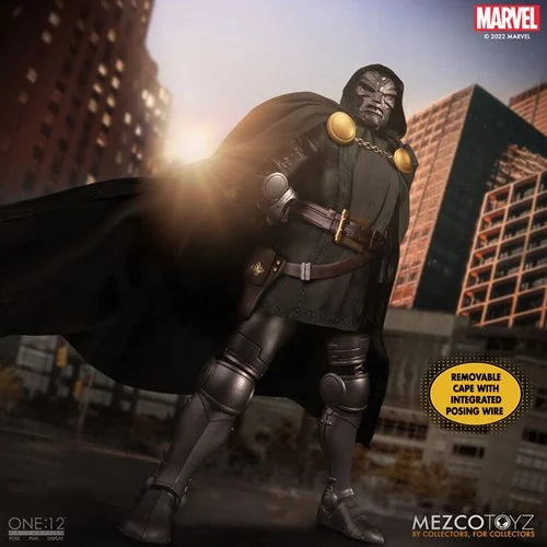 DR DOOM MEZCO ONE:12