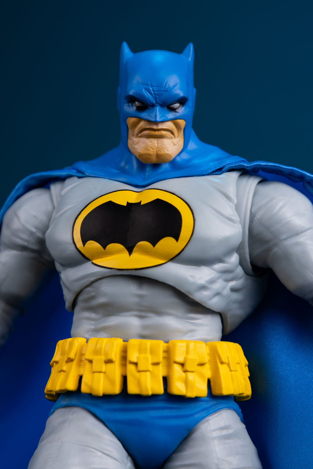 BATMAN THE DARK KNIGHT RETURN DC MULTIVERSE MCFARLANE