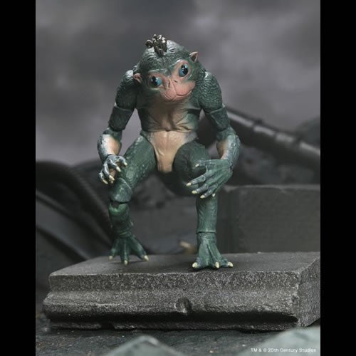 THIA Y BUD PREDATOR BADLANDS NECA