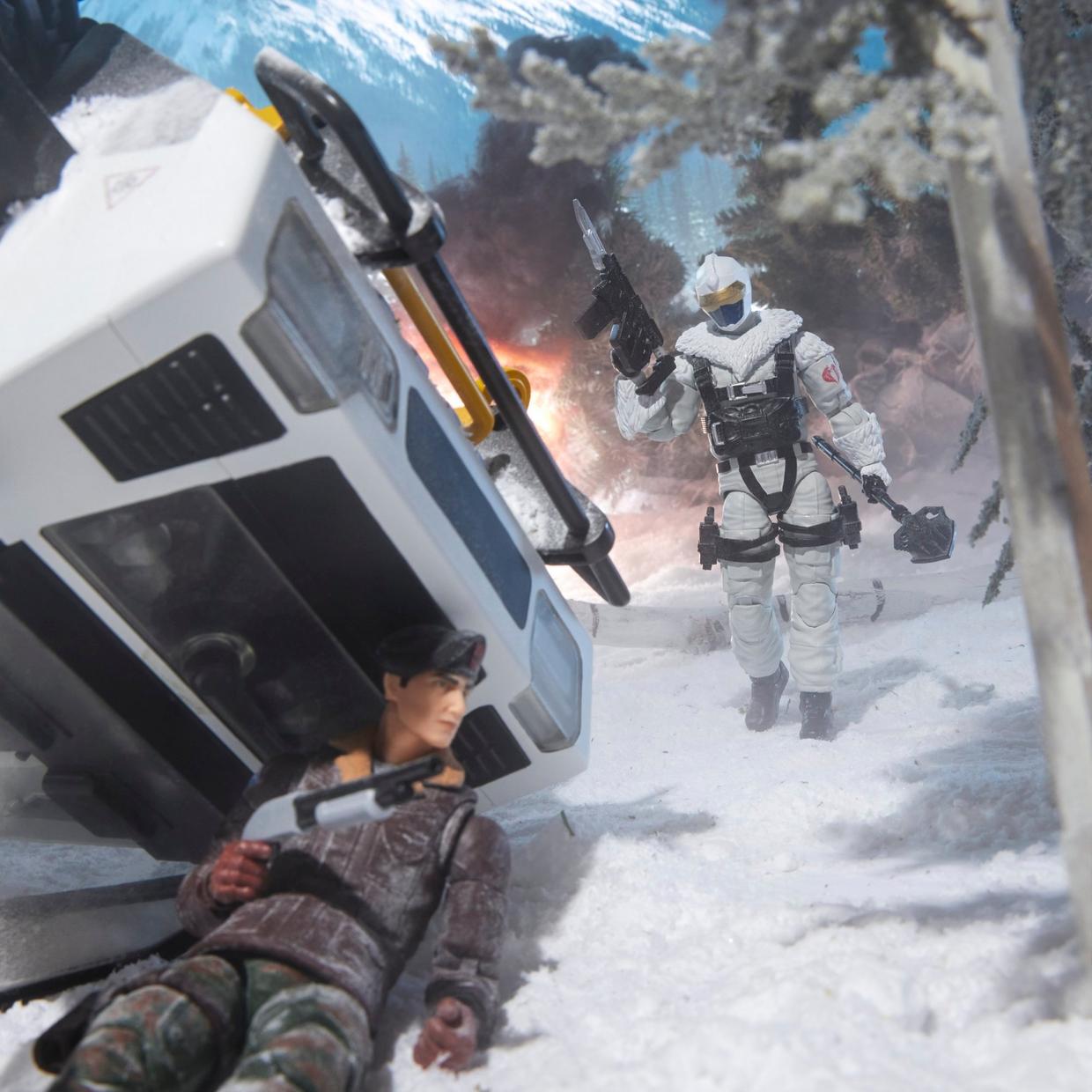 ARCTIC ASSAULT H.I.S.S. (HIGH SPEED SENTRY) AND DRIVER G.I.JOE CLASSIFIED HASBRO PULSE