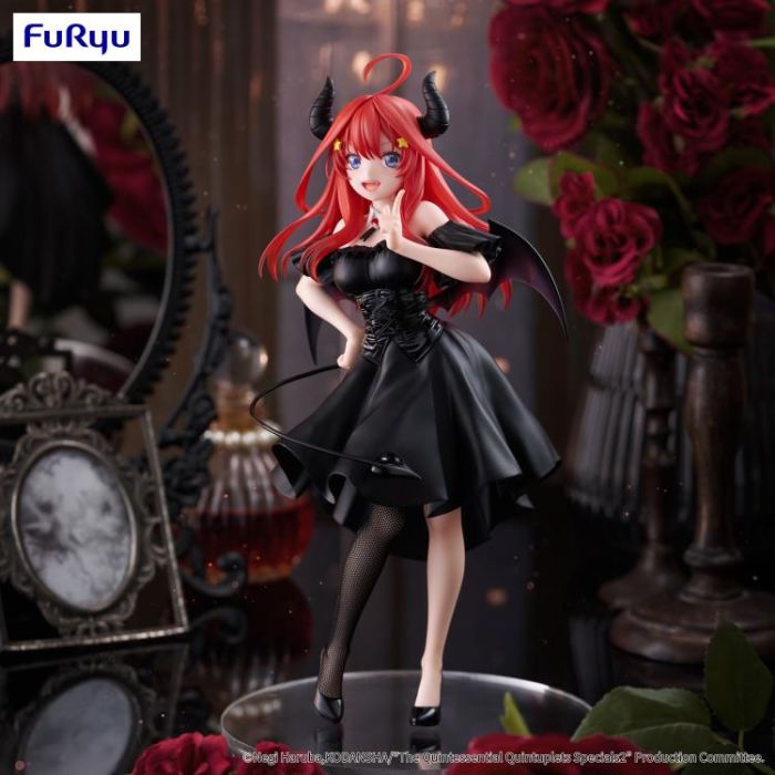 NAKANO ITSUKI BICUTE POSED FIGURE